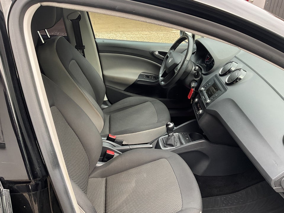 Seat Ibiza 1,4 TDi 75 Style ST 5d
