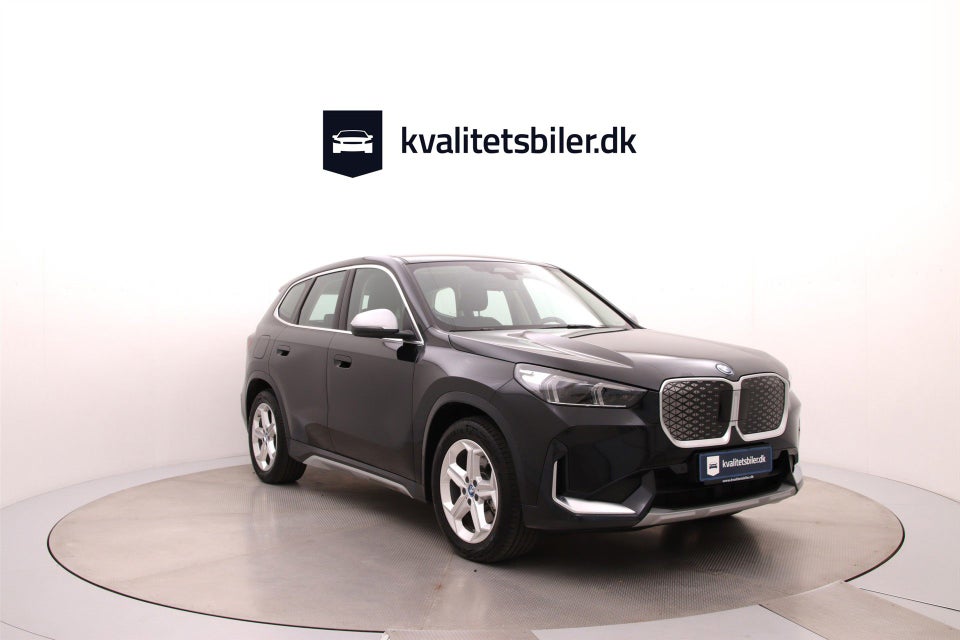 BMW iX1 xDrive30 X-Line 5d