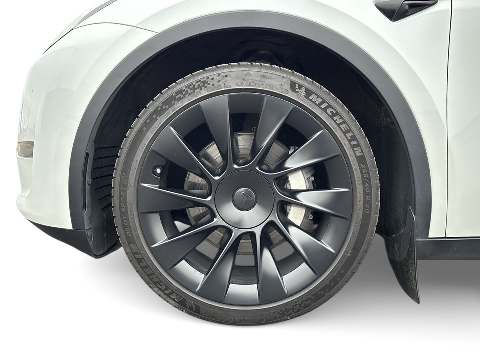 Tesla Model Y Long Range AWD 5d