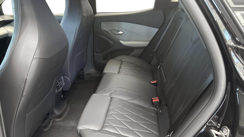 Ford Explorer 79 Premium Extended Range 5d