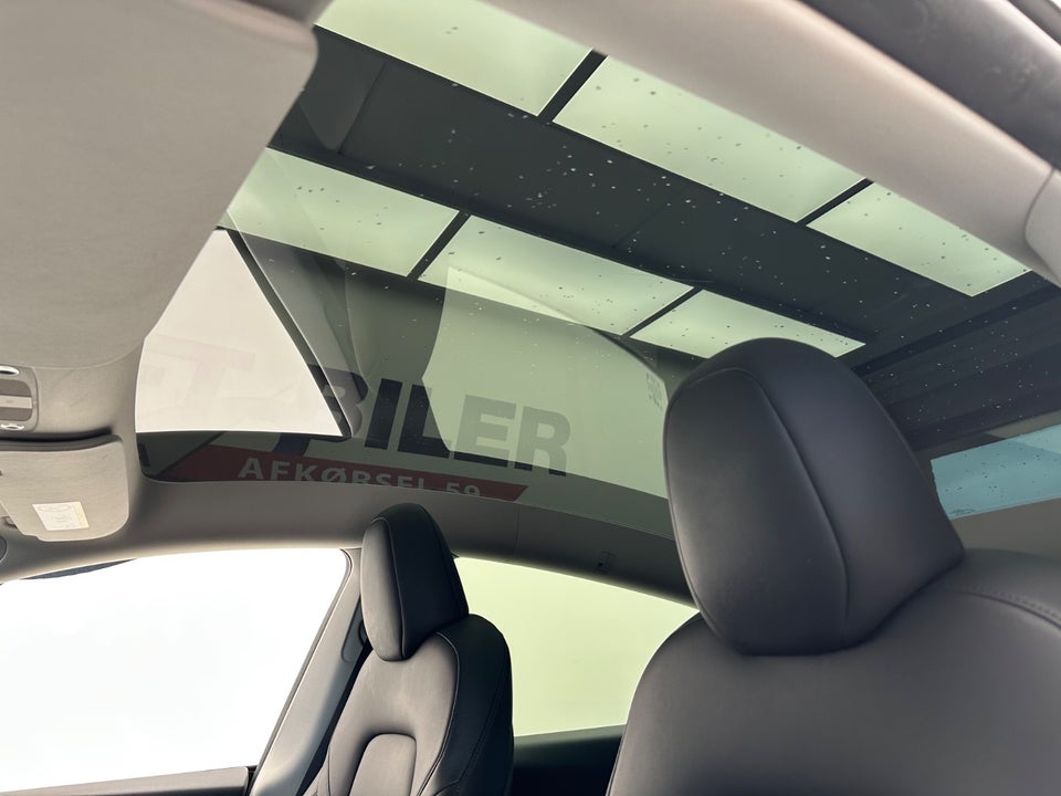 Tesla Model Y RWD 5d