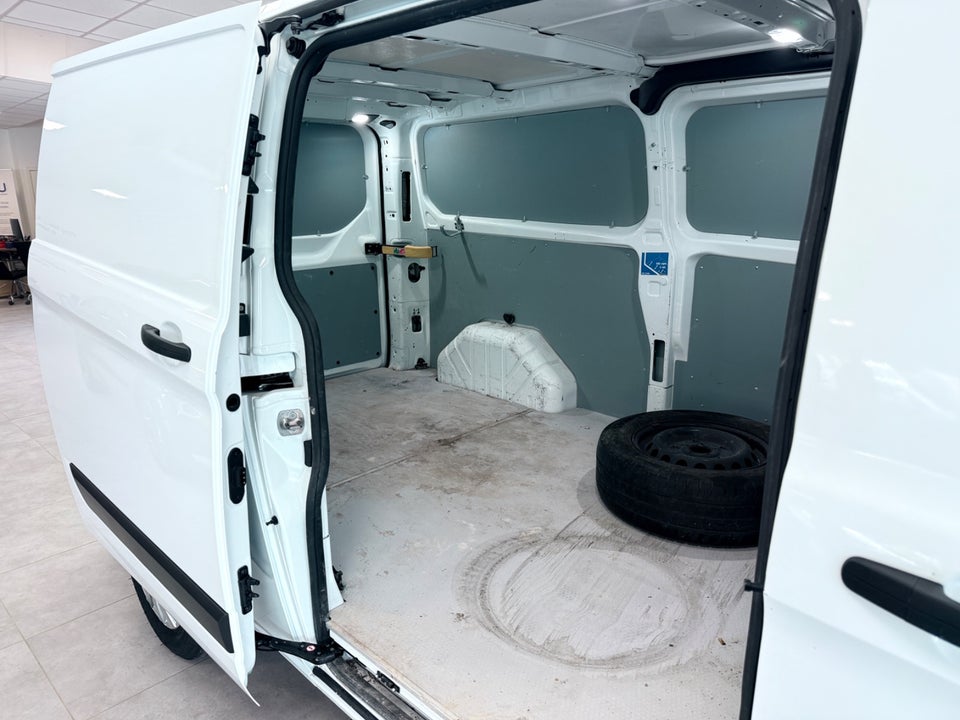 Ford Transit Custom 300 L1 2,0 TDCi 130 Active aut.