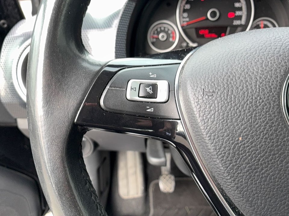 VW Up! 1,0 MPi 60 Move Up! BMT 5d