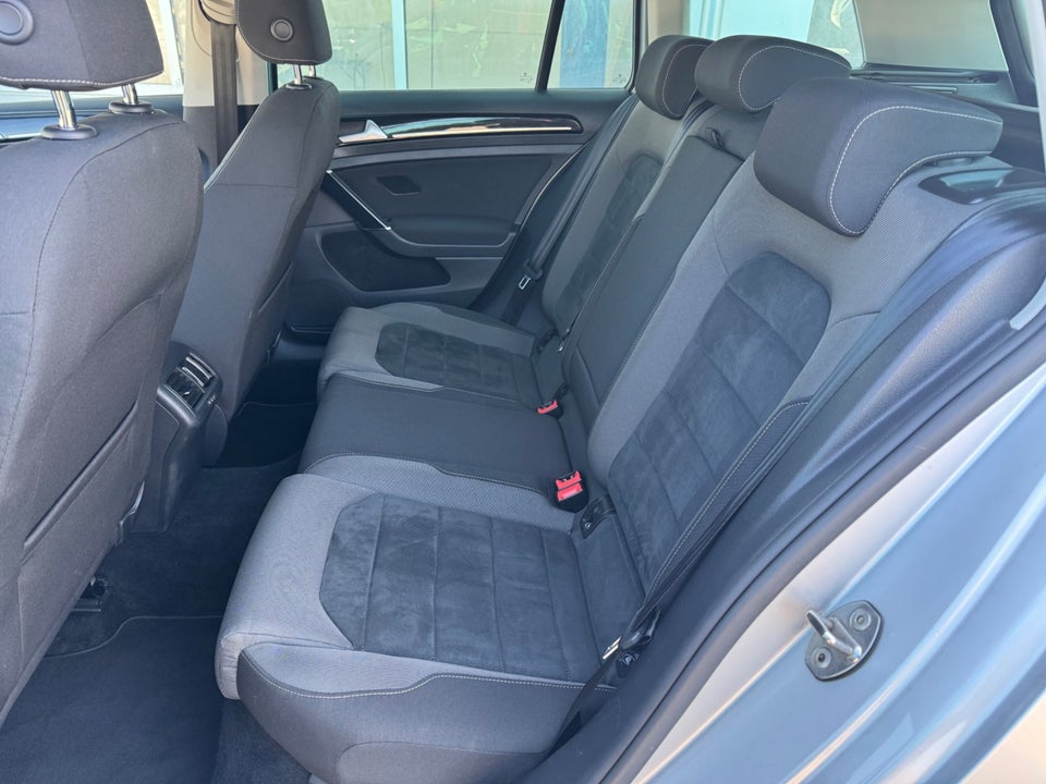 VW Golf VII 1,5 TSi 150 Highline Variant DSG 5d