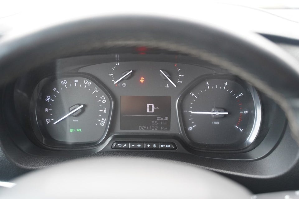 Peugeot Expert 2,0 BlueHDi 144 L3 Plus Van