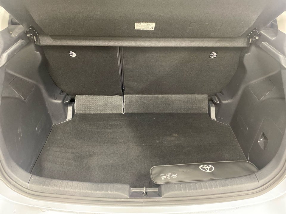 Toyota Yaris 1,5 Hybrid Essential Comfort e-CVT 5d