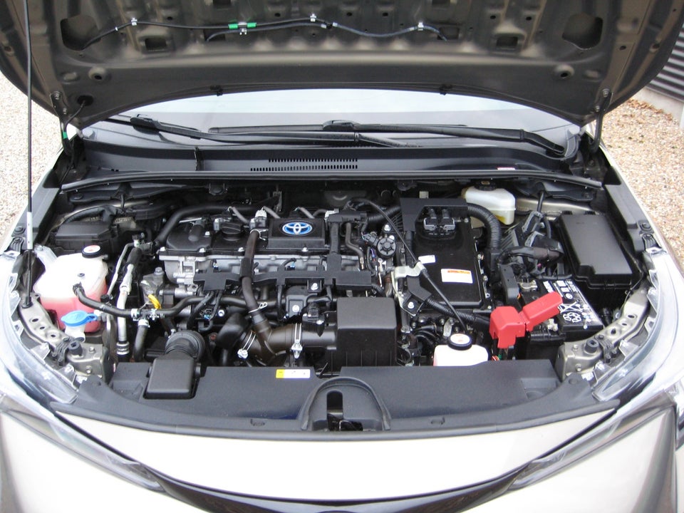 Toyota Corolla 1,8 Hybrid H3 Smart Touring Sports MDS 5d