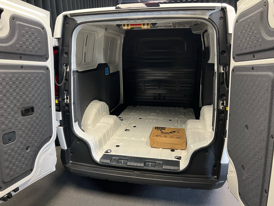 Kia PV5 71 Long Range Work