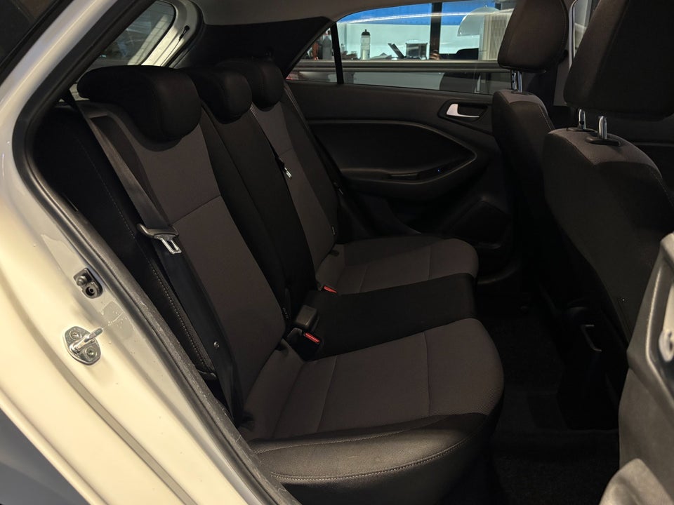 Hyundai i20 1,25 Vision 5d