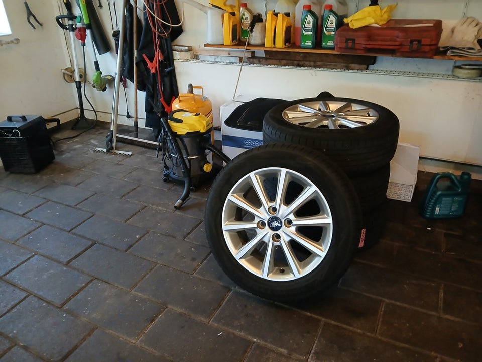 Ford Fiesta 1,0 EcoBoost Active I 5d