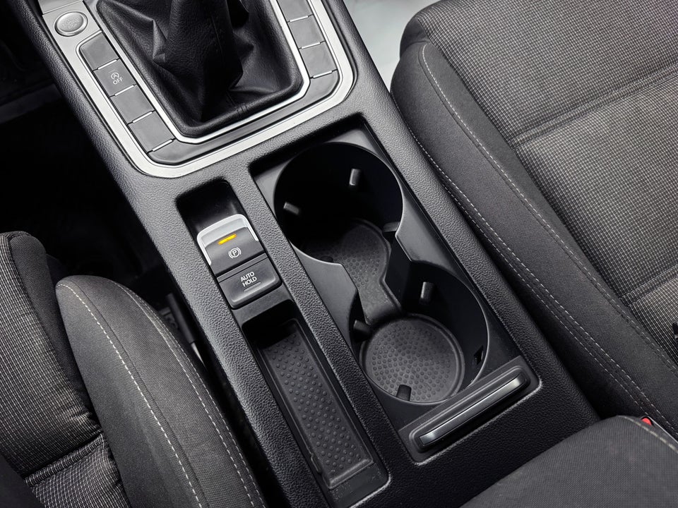 VW Passat 1,6 TDi 120 Comfortline Variant 5d