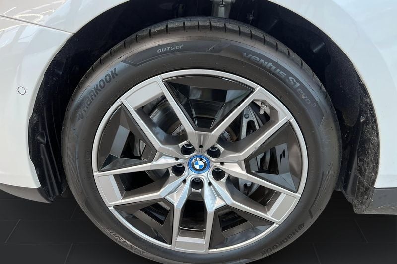 BMW i5 eDrive40 Touring Sport Line 5d