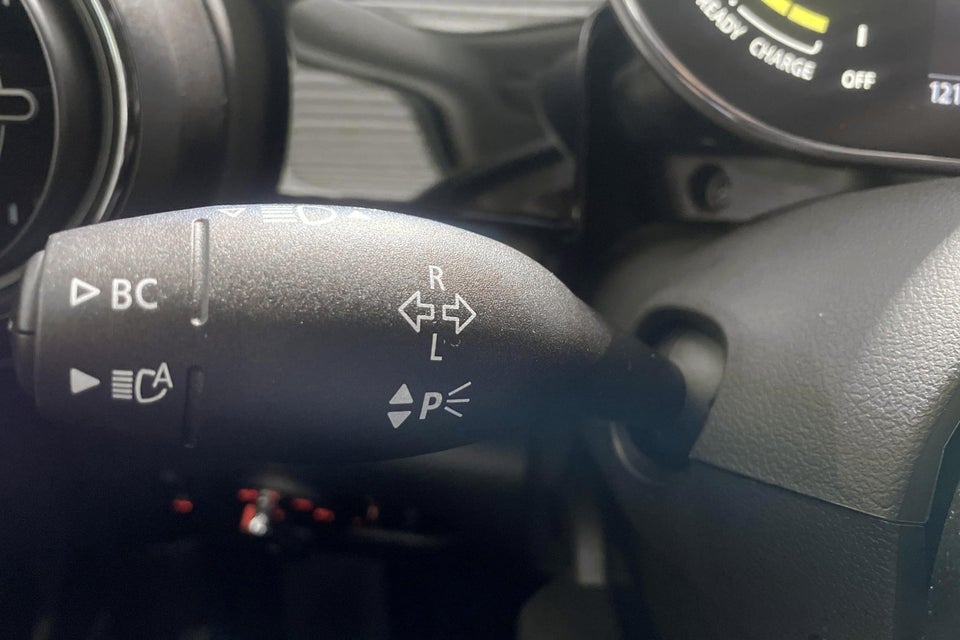 MINI Cooper SE Classic Trim 3d