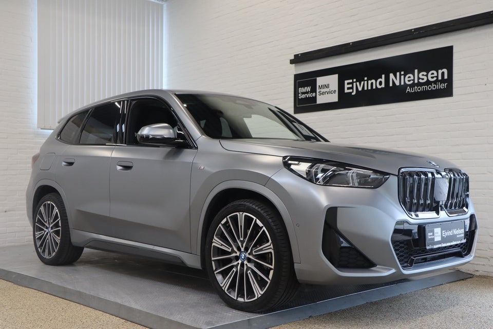 BMW iX1 xDrive30 Fully Charged M-Sport 5d