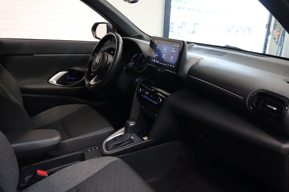 Toyota Yaris Cross 1,5 Hybrid Active Tech e-CVT 5d