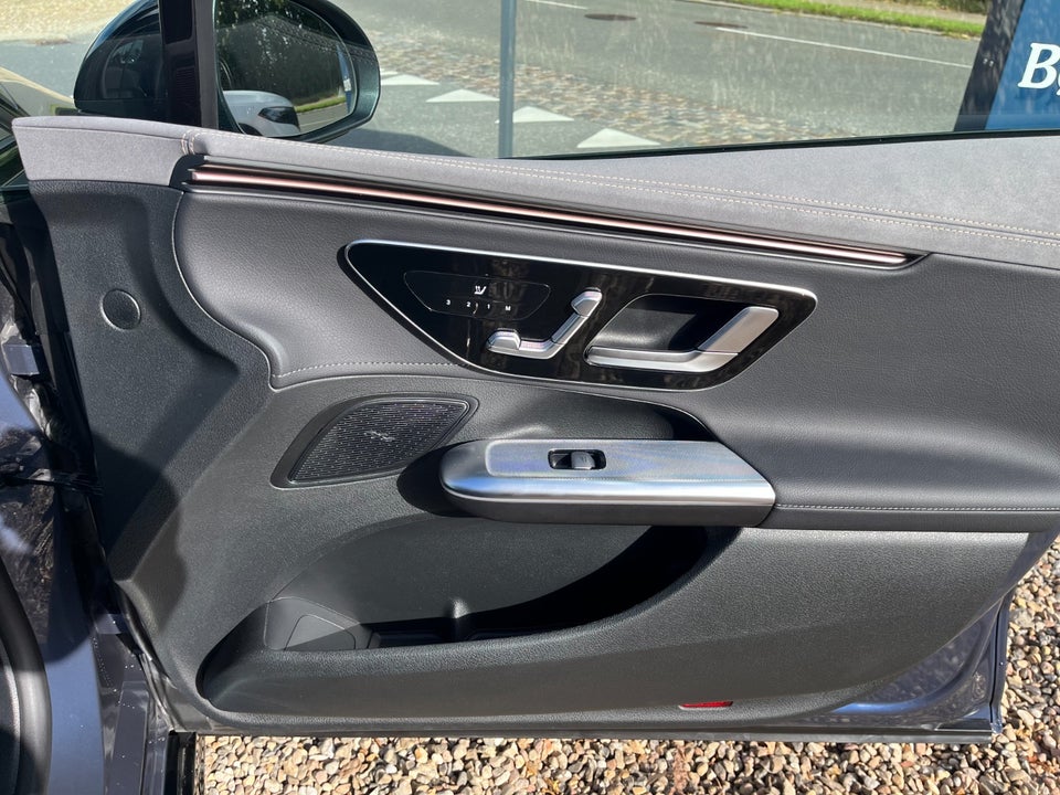 Mercedes EQE300 AMG Line 4d