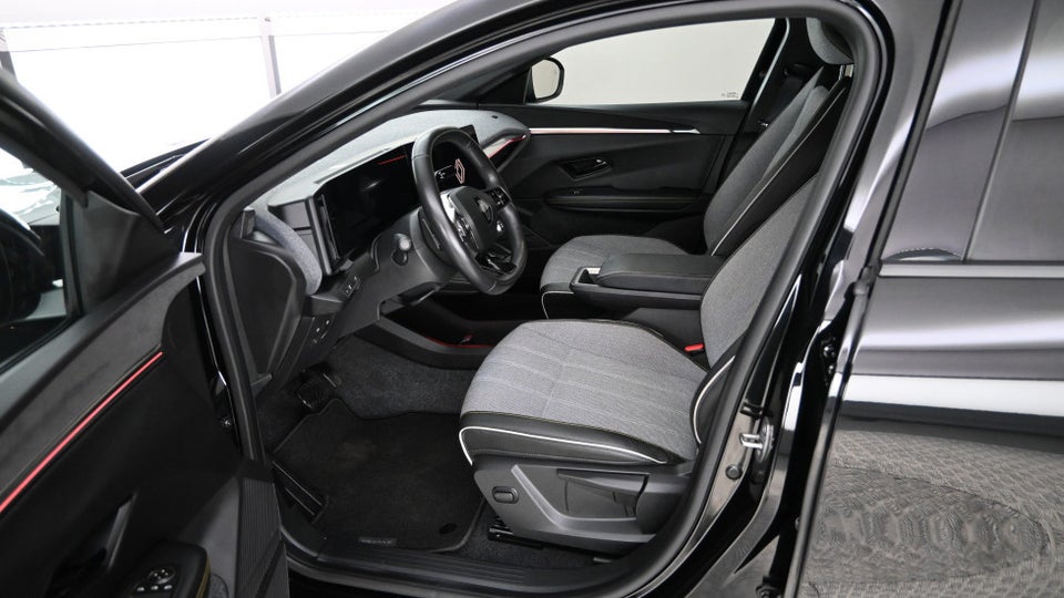 Renault Megane E-Tech 60 Techno 5d