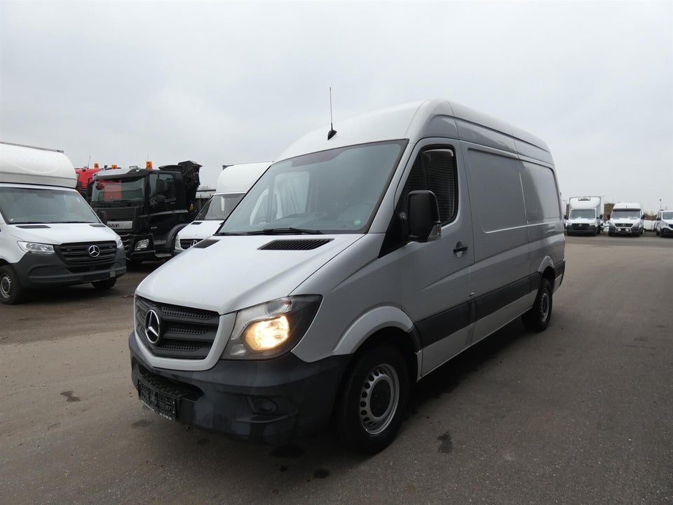 Mercedes Sprinter 211 2,2 CDi R2 Kassevogn 5d