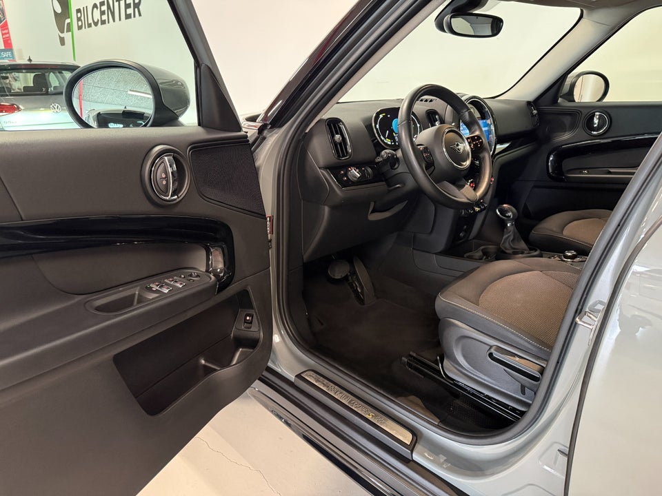 MINI Countryman Cooper SE 1,5 Essential aut. ALL4 5d