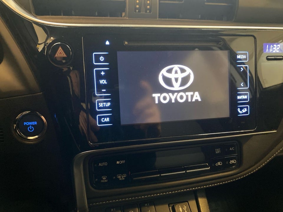 Toyota Auris 1,8 Hybrid H2 Selected CVT 5d