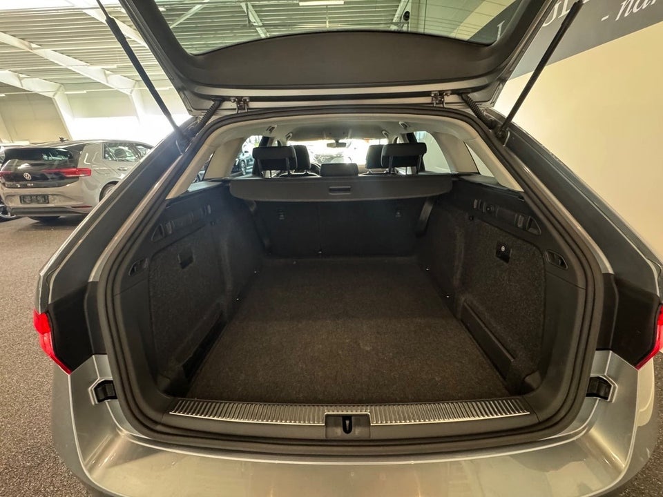 Skoda Superb 1,4 TSi 150 Active Combi 5d