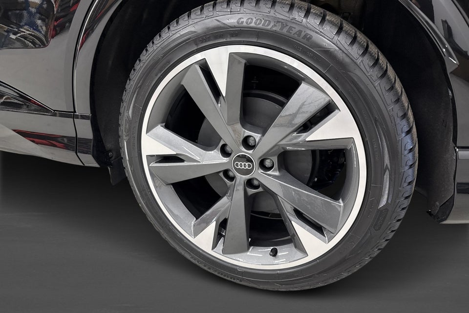 Audi Q4 e-tron 45 S-line Edition 5d