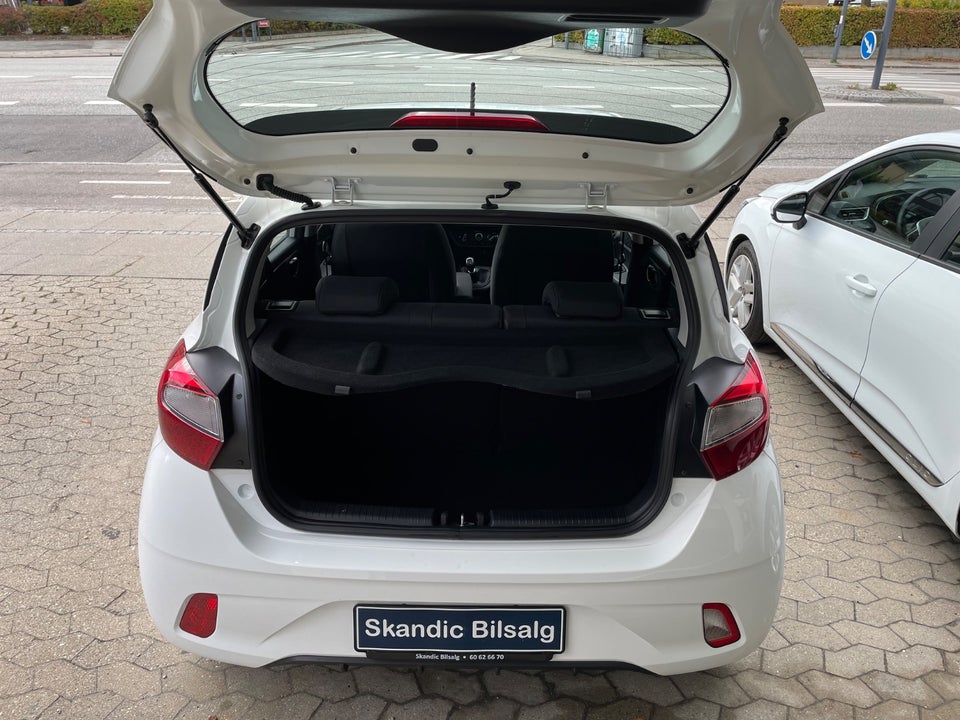 Hyundai i10 1,0 MPi Essential 5d