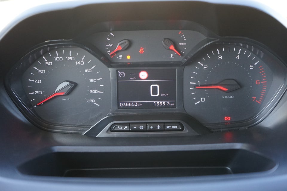 Peugeot Partner 1,5 BlueHDi 100 L1V1 Plus Van