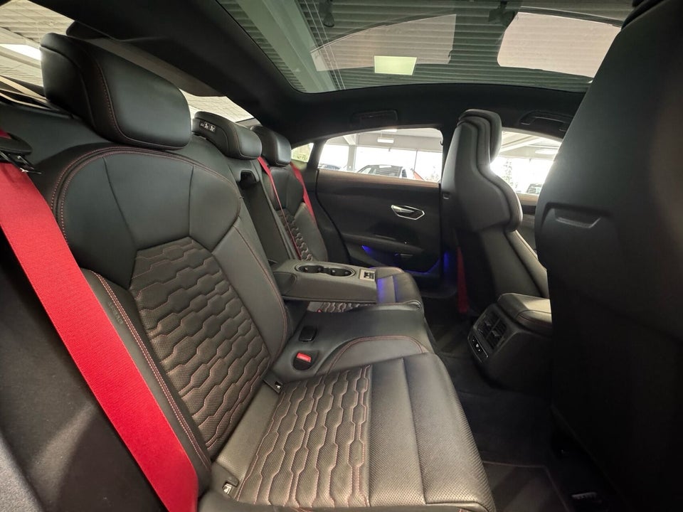 Audi RS e-tron GT quattro 4d