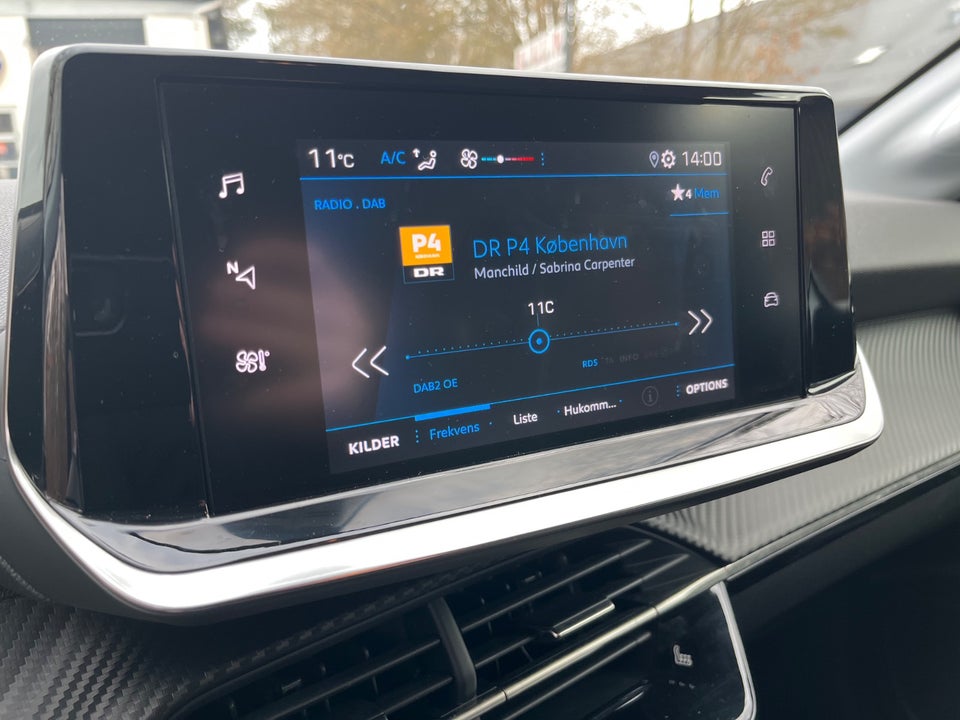 Peugeot 208 1,2 PureTech 75 Black Limited 5d