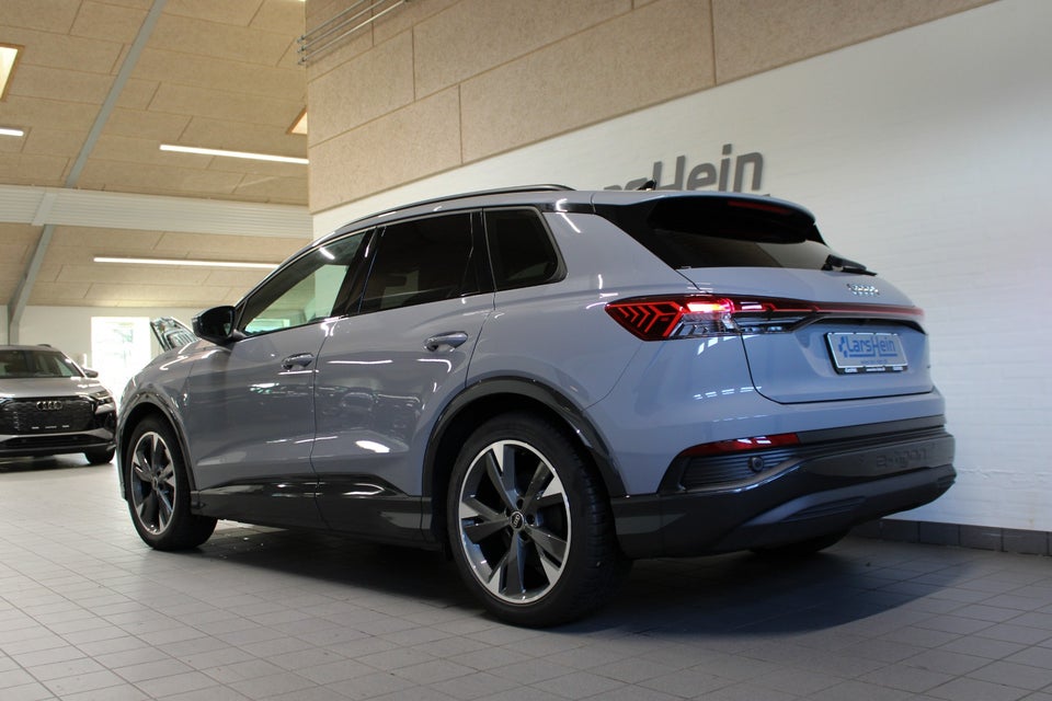 Audi Q4 e-tron 45 quattro 5d