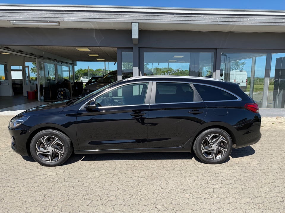 Hyundai i30 1,0 T-GDi Essential stc. DCT 5d