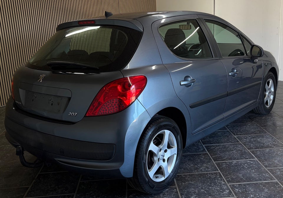 Peugeot 207 1,4 XR 5d