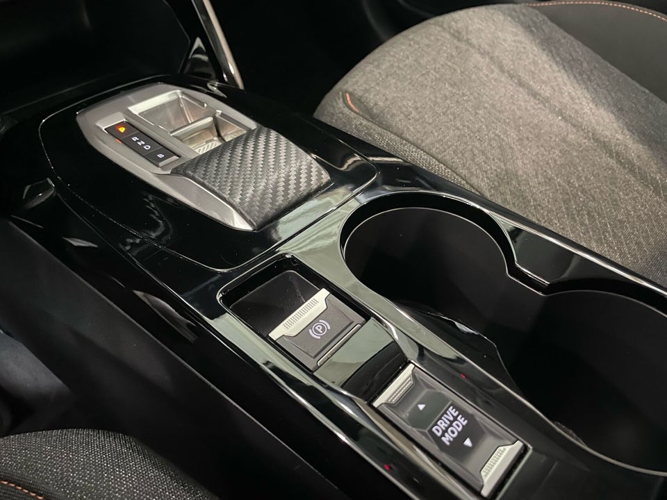 Peugeot e-208 50 Style 5d