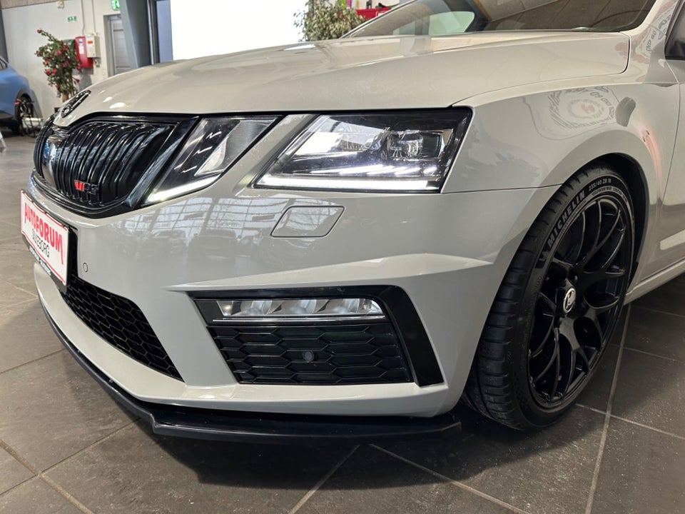 Skoda Octavia 2,0 TSi 245 RS Combi DSG 5d