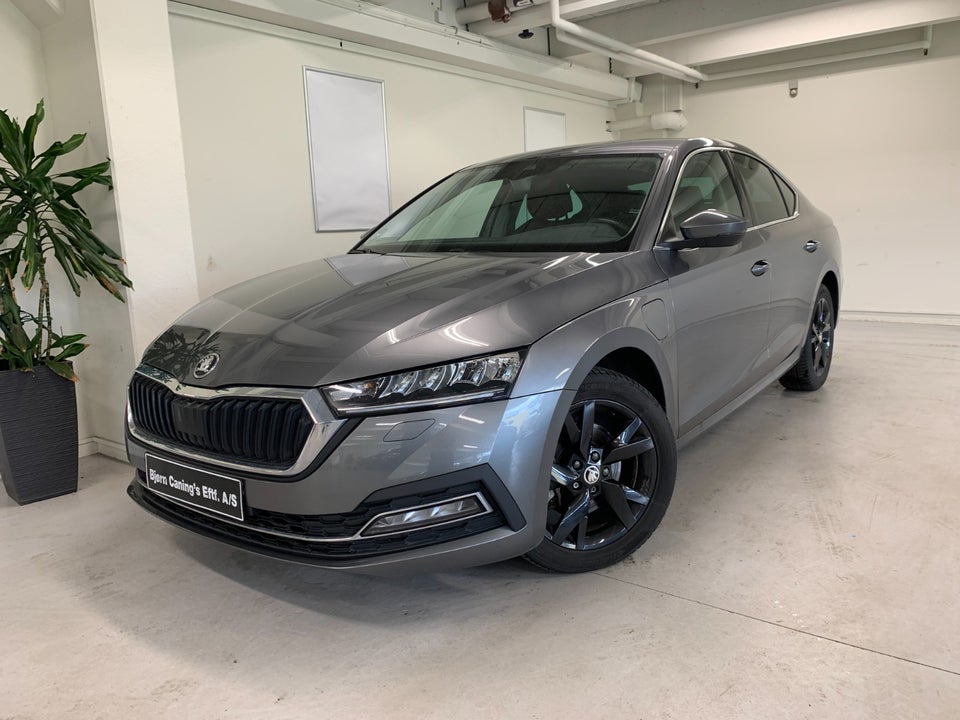 Skoda Octavia 1,4 TSi iV Plus DSG 5d