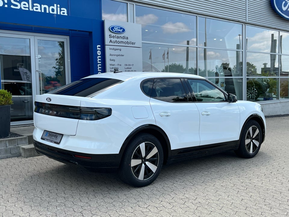 Ford Capri 77 Select Extended Range 5d