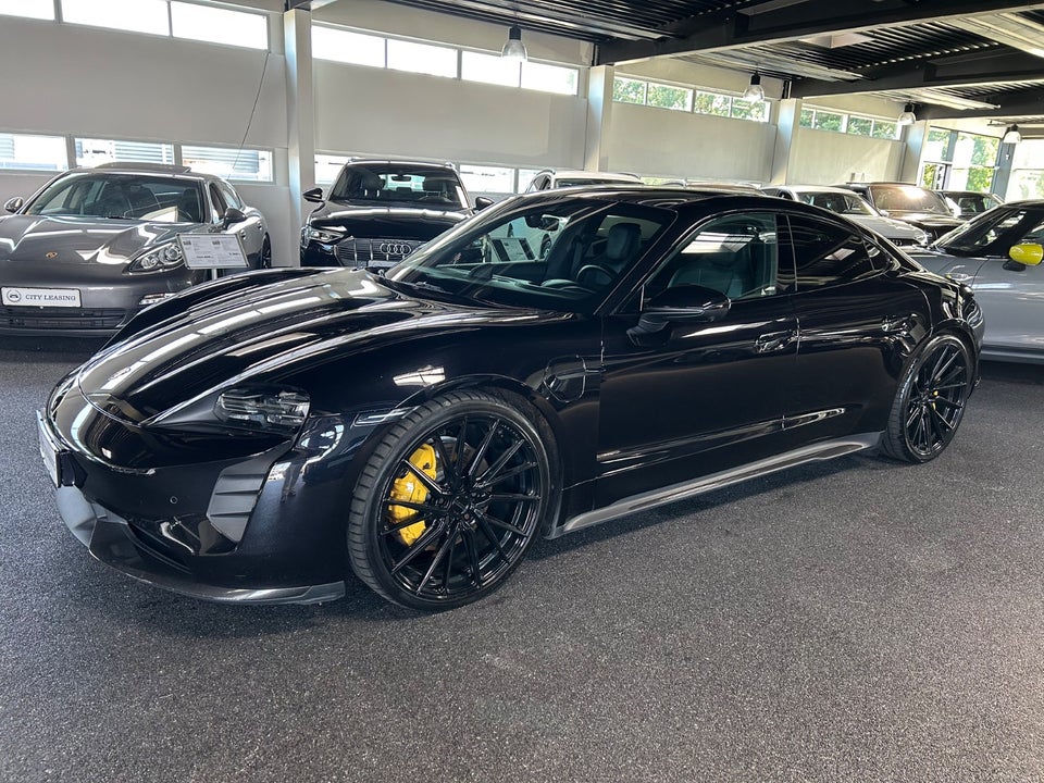 Porsche Taycan Performance+ 4d