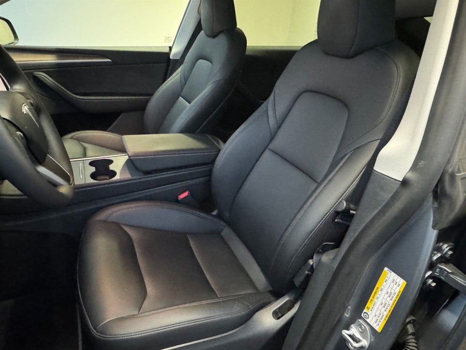 Tesla Model Y RWD 5d