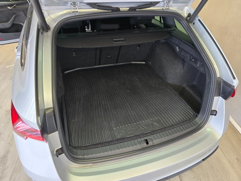 Skoda Octavia 1,4 TSi iV RS Combi DSG 5d