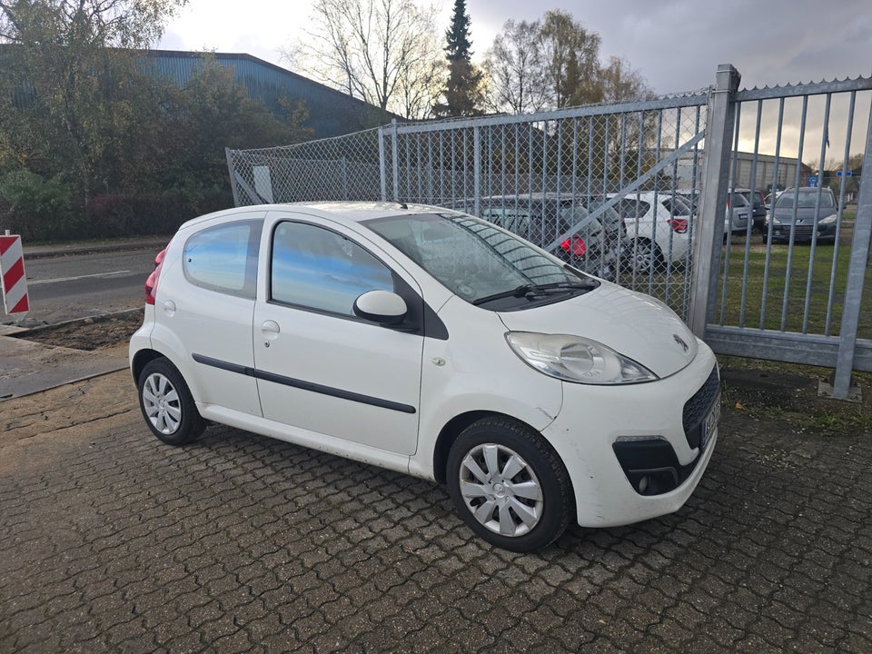 Peugeot 107 1,0 Active 5d