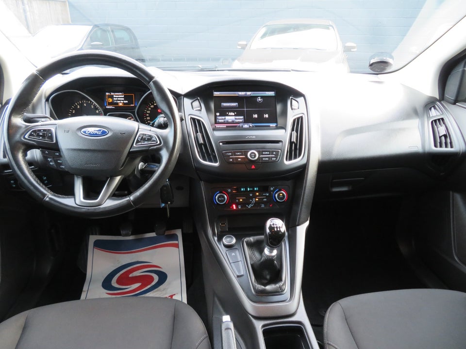 Ford Focus 1,0 SCTi 125 Business stc. 5d