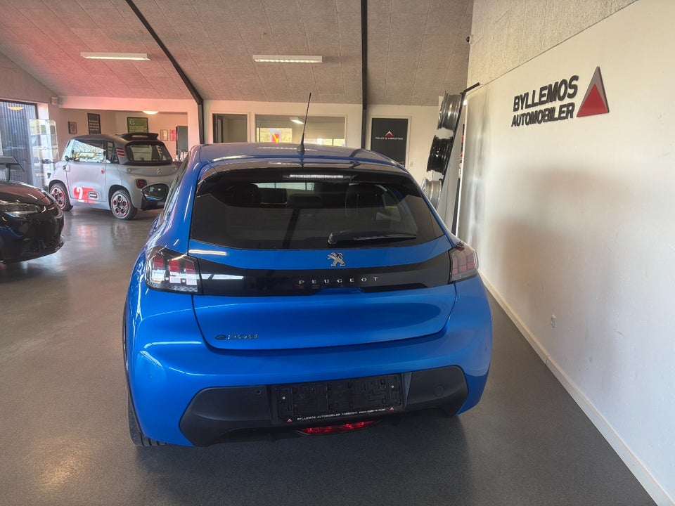 Peugeot e-208 50 Active 5d