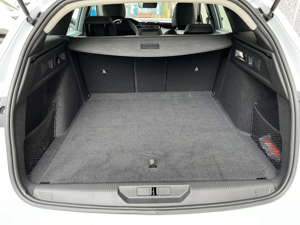 Peugeot e-308 54 Style SW 5d