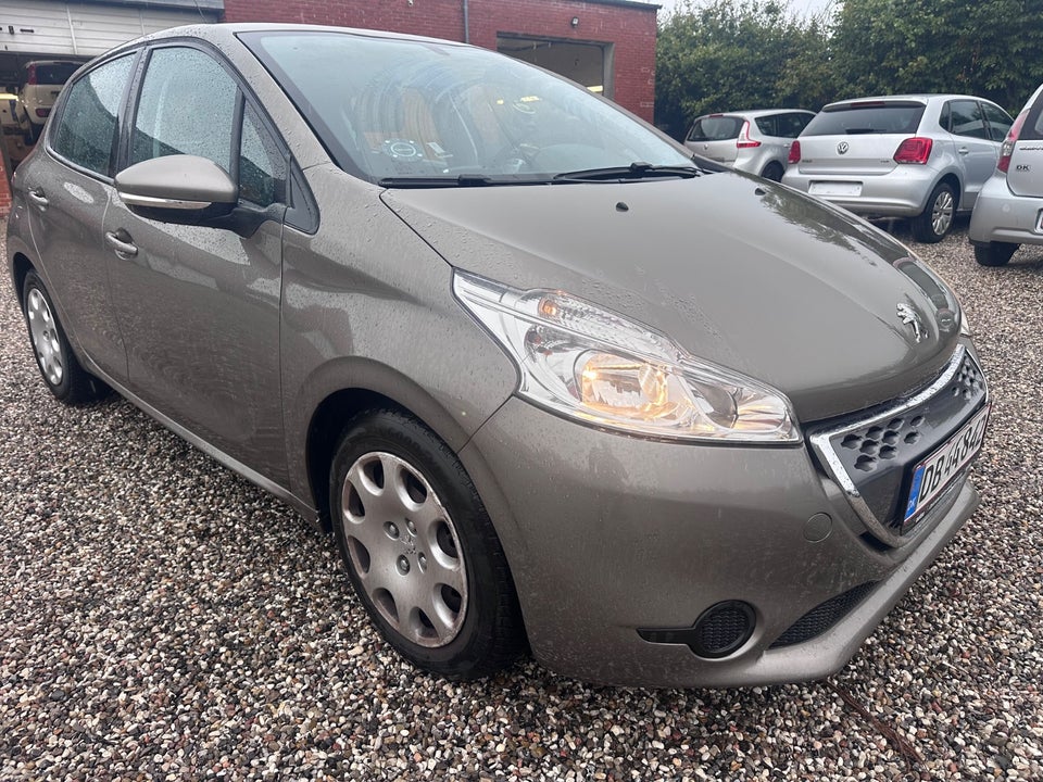 Peugeot 208 1,4 e-HDi 68 Access ESG 5d
