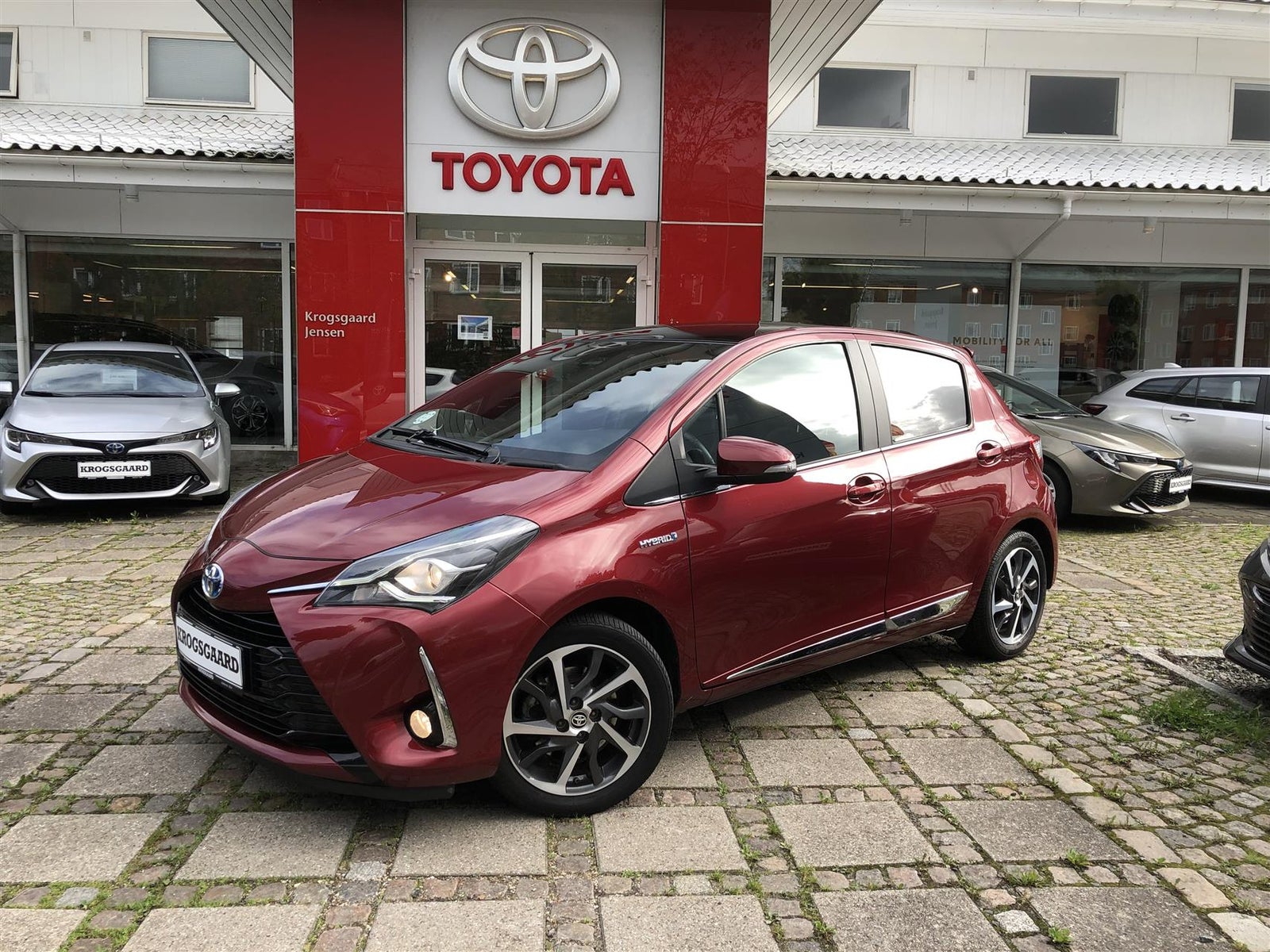 Toyota Yaris 1,5 Hybrid H4 e-CVT 5d