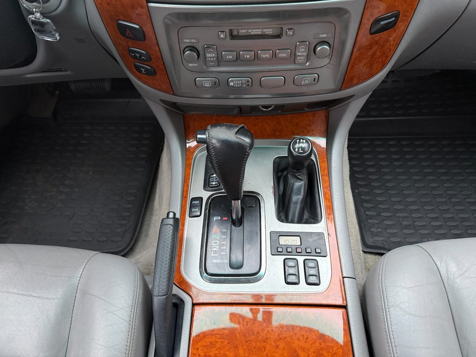 Toyota Land Cruiser 4,2 TD LE aut. Van 5d