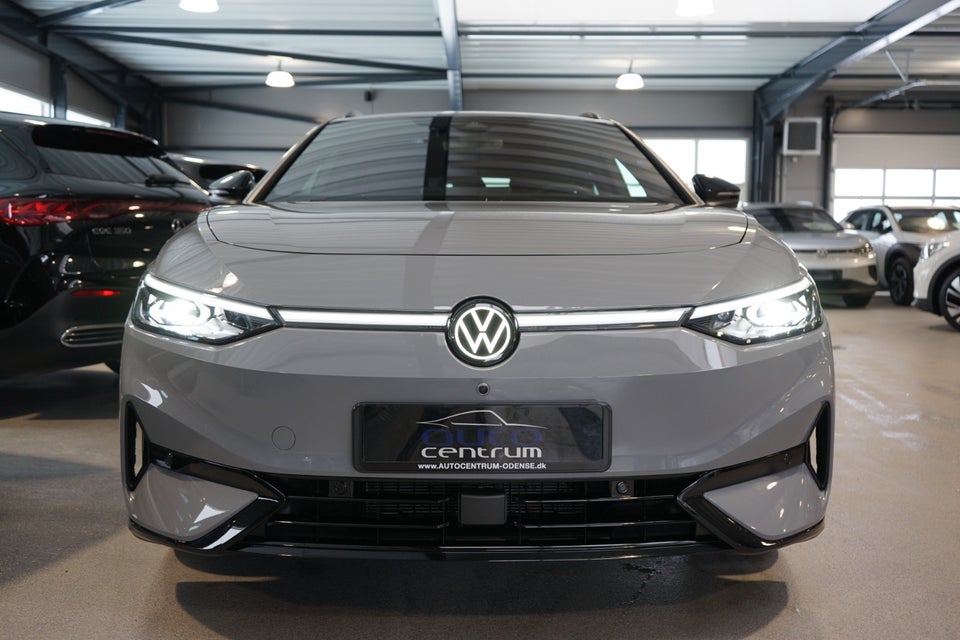 VW ID.7 77 Style Tourer 5d