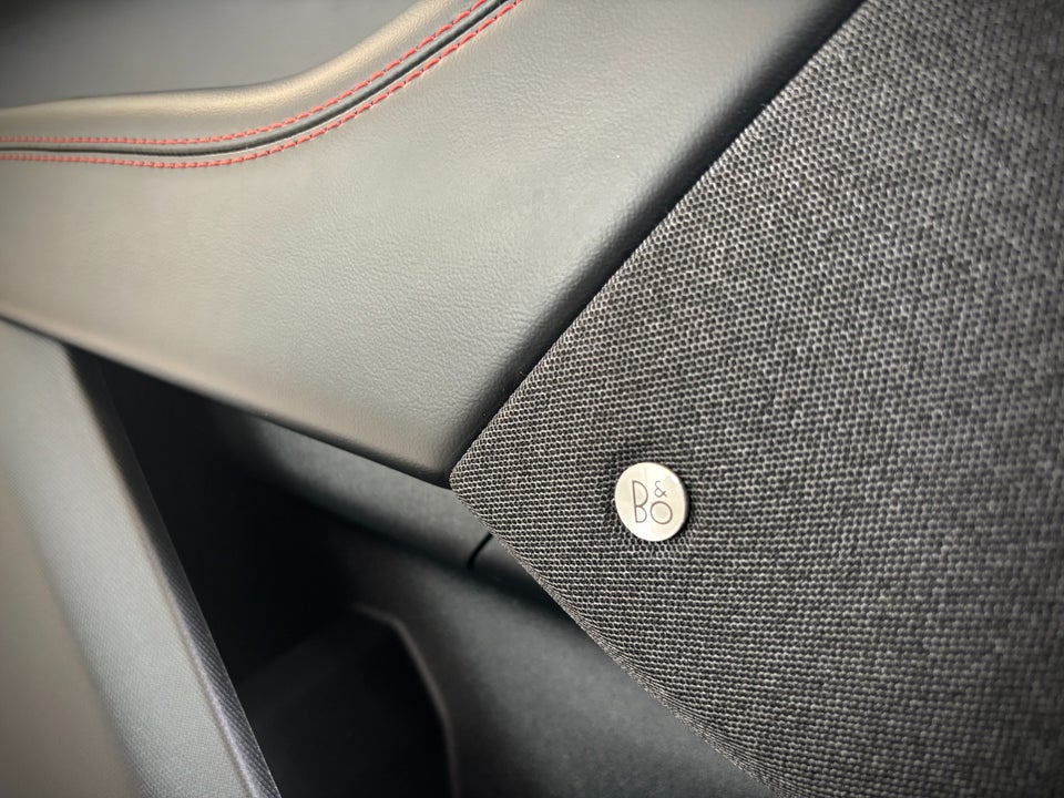 Ford Mustang Mach-E 70 Premium Standard Range AWD 5d