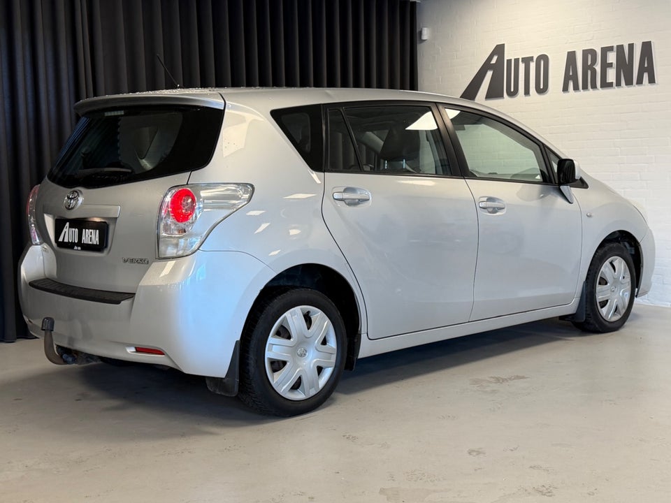 Toyota Verso 2,0 D-4D TX Business 7prs 5d